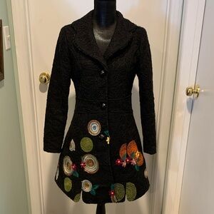 Papillon Black and Multi-colored Embroidered Women's Tailored Coat. Size S.
